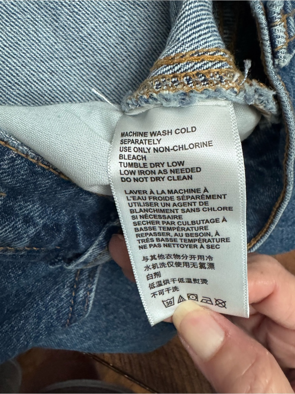 Women’s BDG Barrel Leg Jeans with Knee Panel Seam Size 29 - Picture 8 of 9